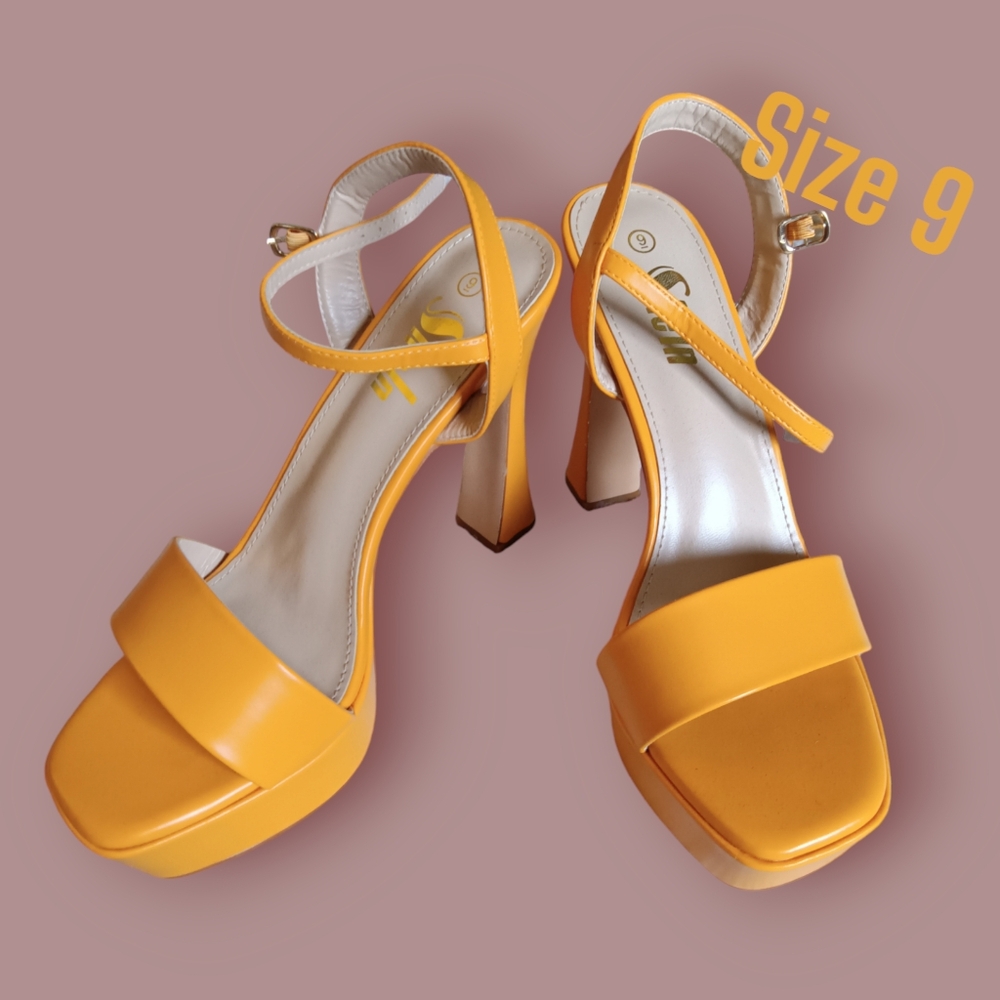 SHEIN | NWOT Size 9 platform heels 👠